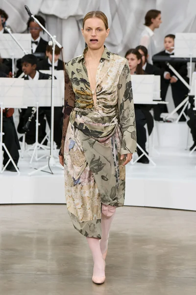 Look 42